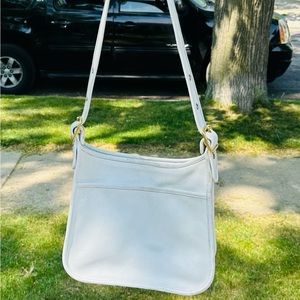Vintage Coach 9966 White Legacy Zip Handbag